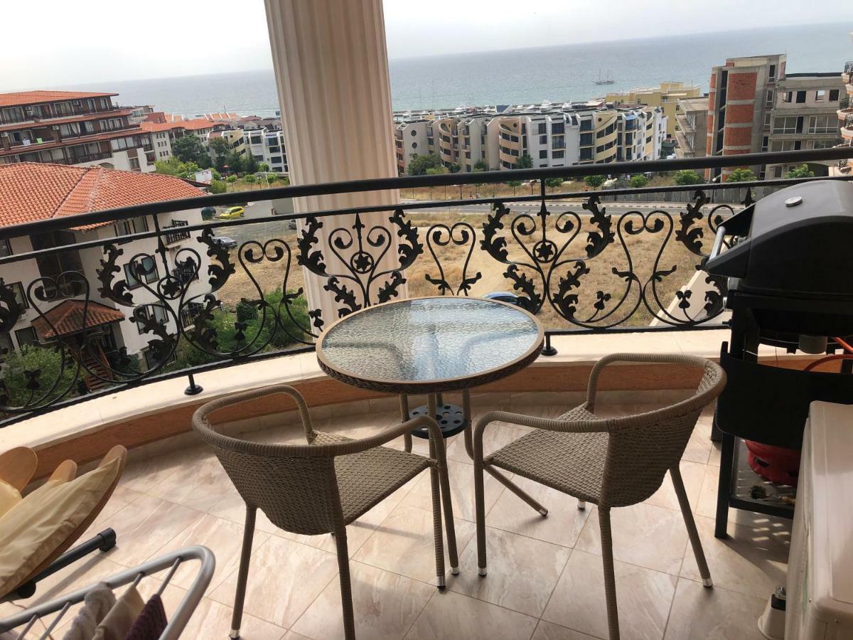 Amazing Apartment Facing The Sea Burgas Luaran gambar